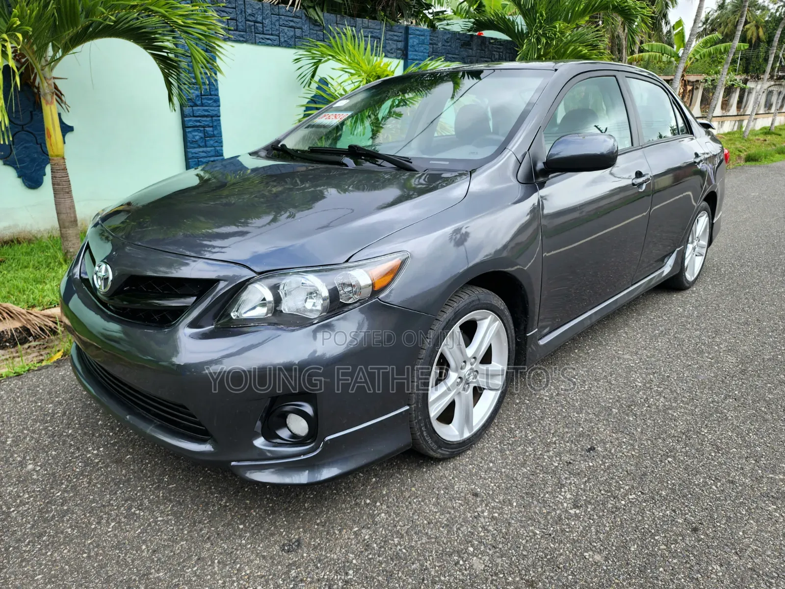 Toyota Corolla S Special Edition 4dr Sedan (1.8L 4cyl 4A) 2013 Gray