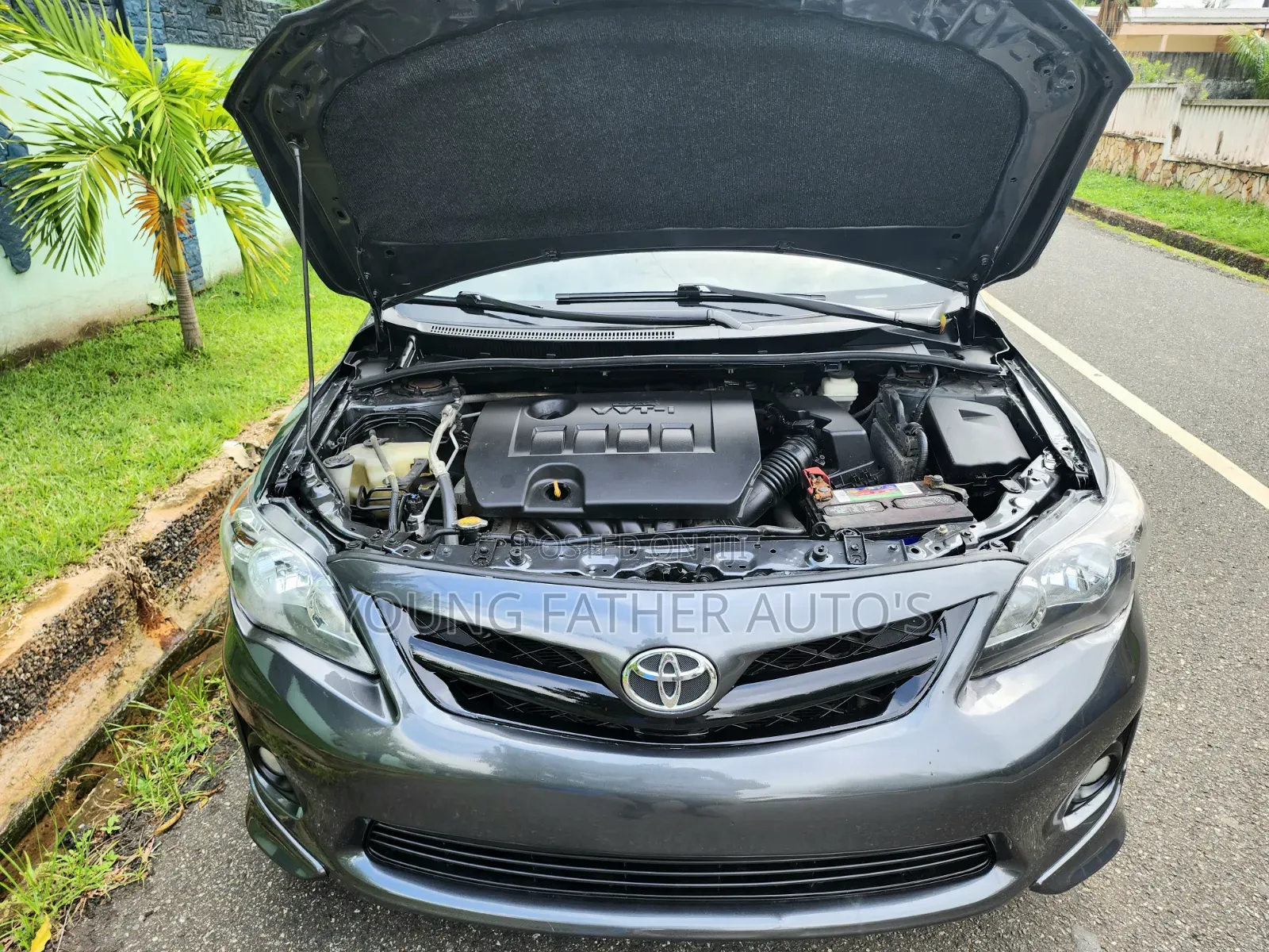 Toyota Corolla S Special Edition 4dr Sedan (1.8L 4cyl 4A) 2013 Gray