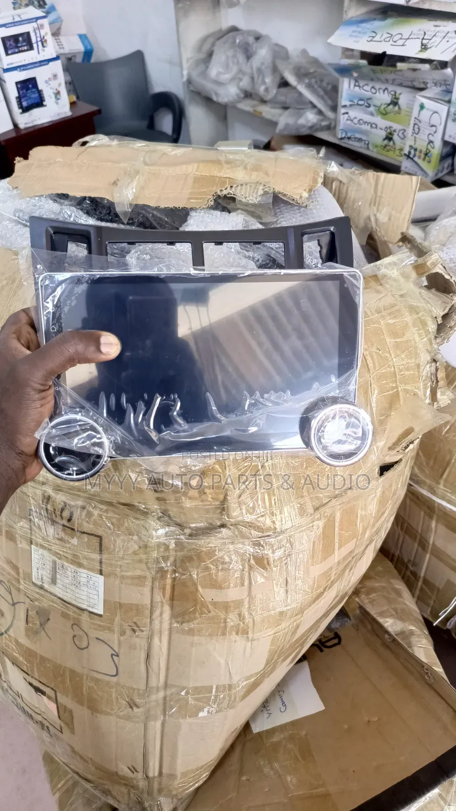 Double Nobs Android Screen for Toyota Vitz 2010