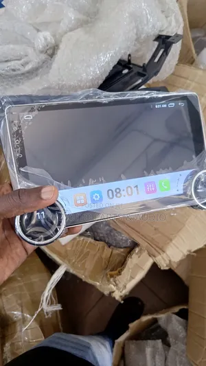 Double Nobs Android Screen for Toyota Vitz 2010