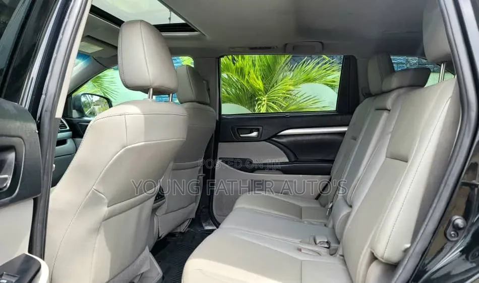Toyota Highlander XLE 2019 Black
