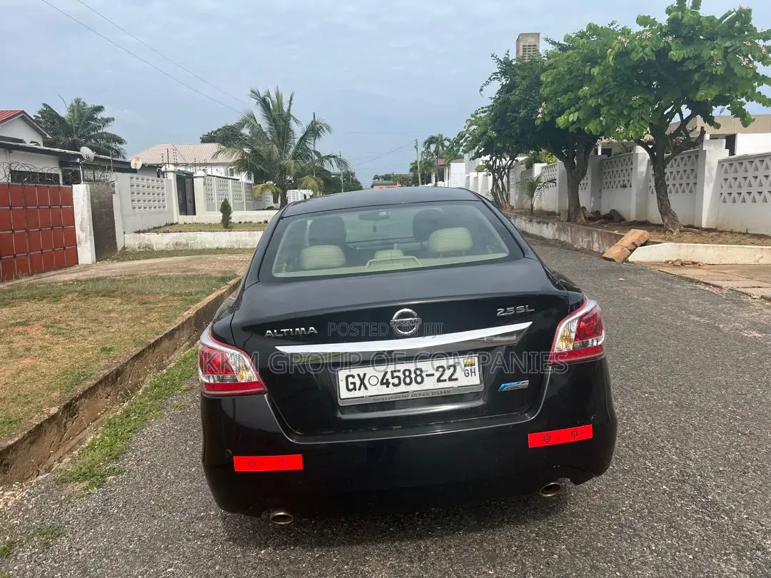 Nissan Altima 2014 Black