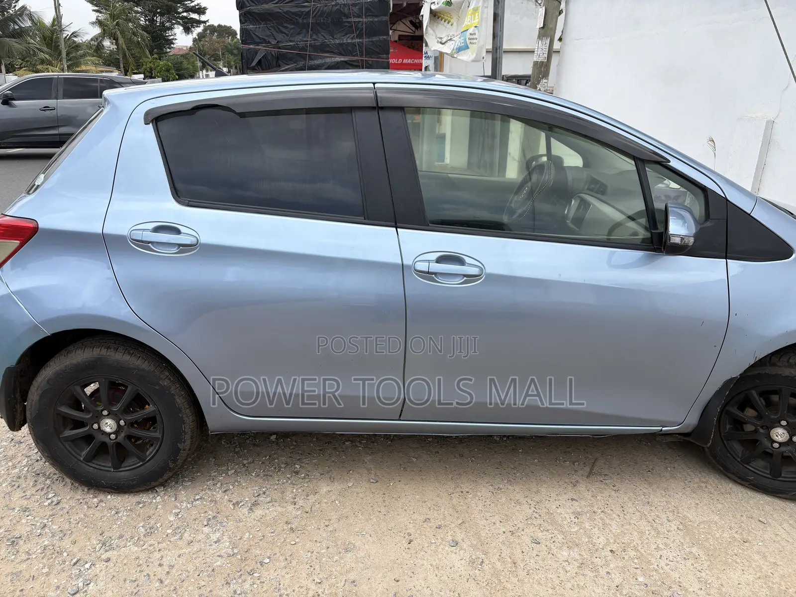 Toyota Vitz 2012 Blue