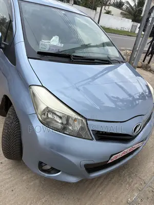 Toyota Vitz 2012 Blue