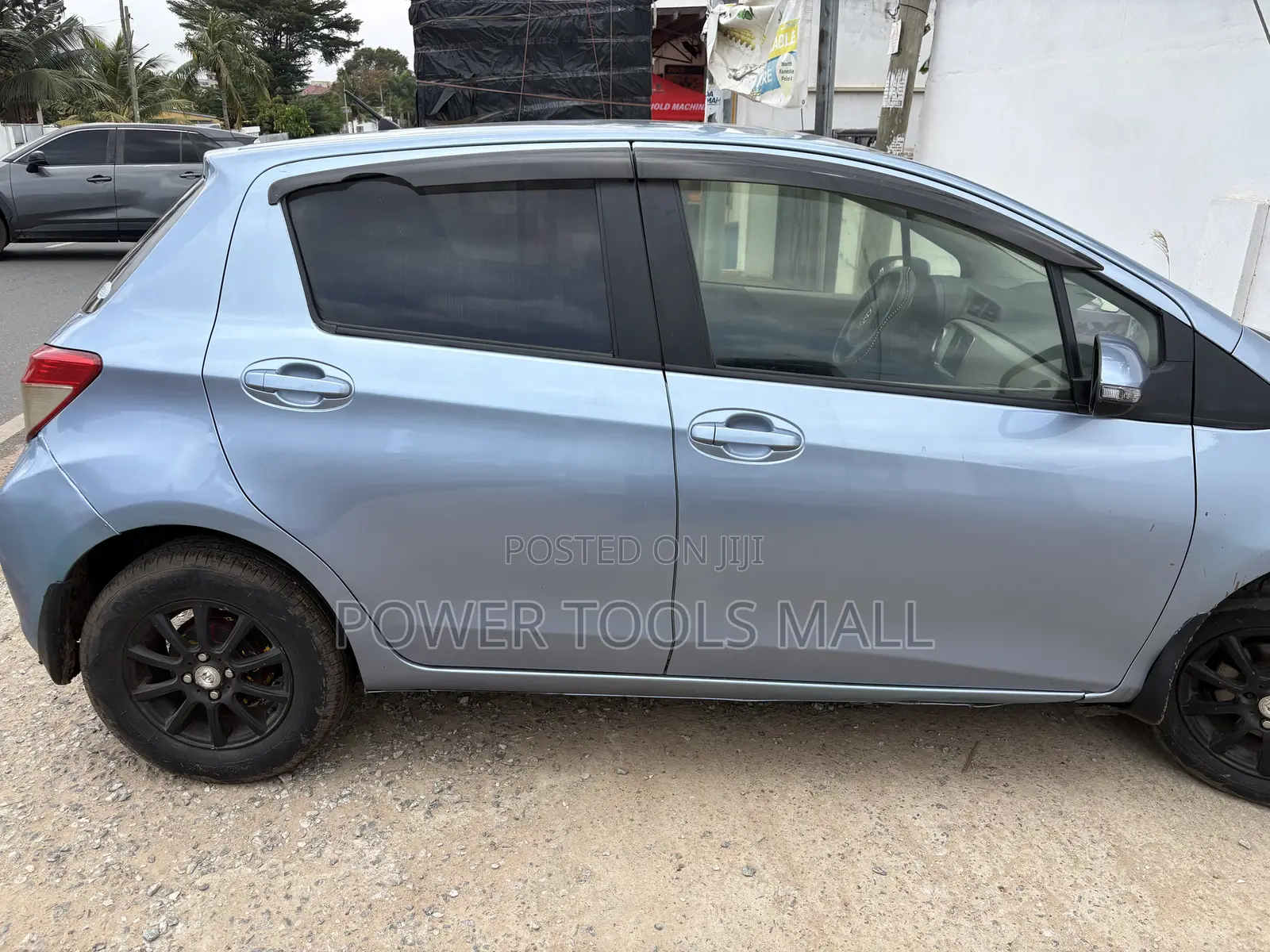 Toyota Vitz 2012 Blue