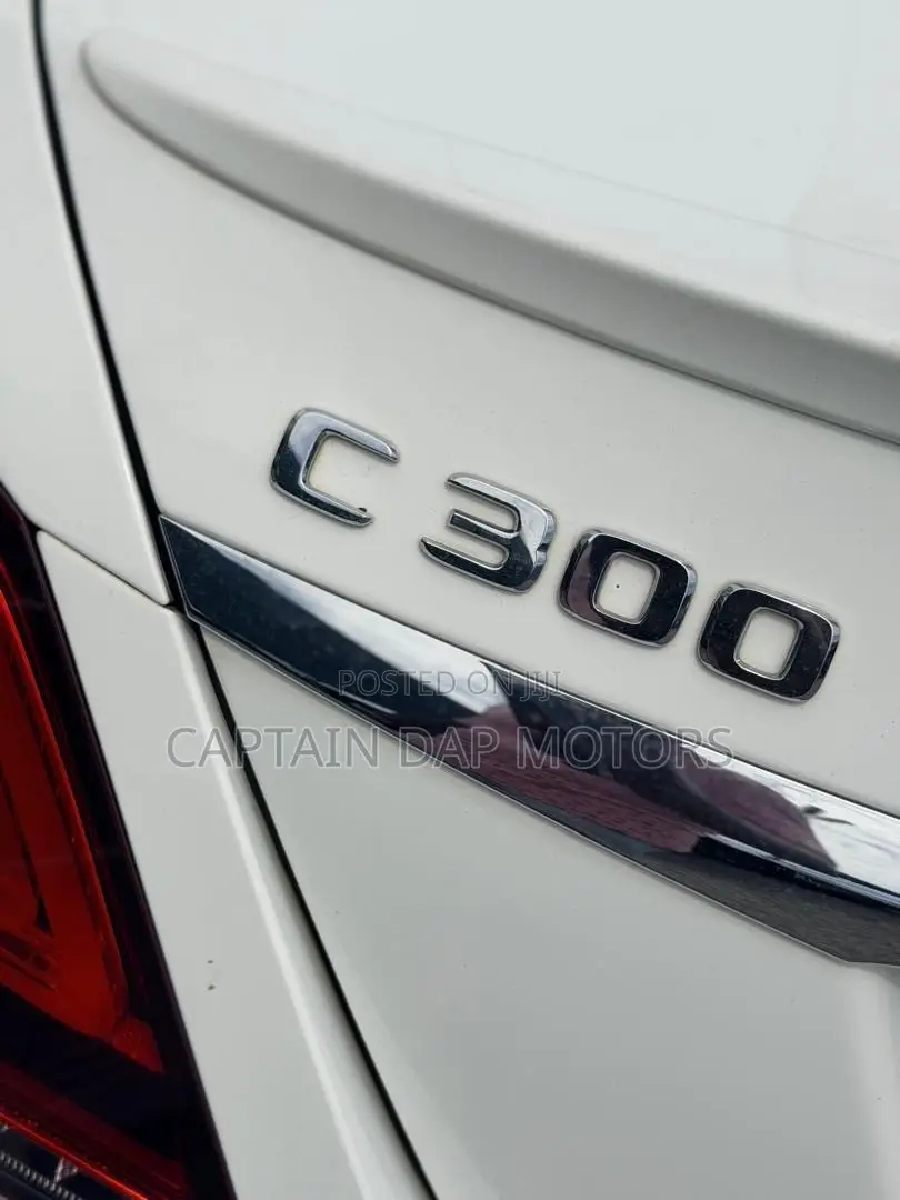 Mercedes-Benz C300 2020 White