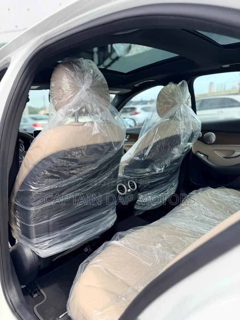 Mercedes-Benz C300 2020 White