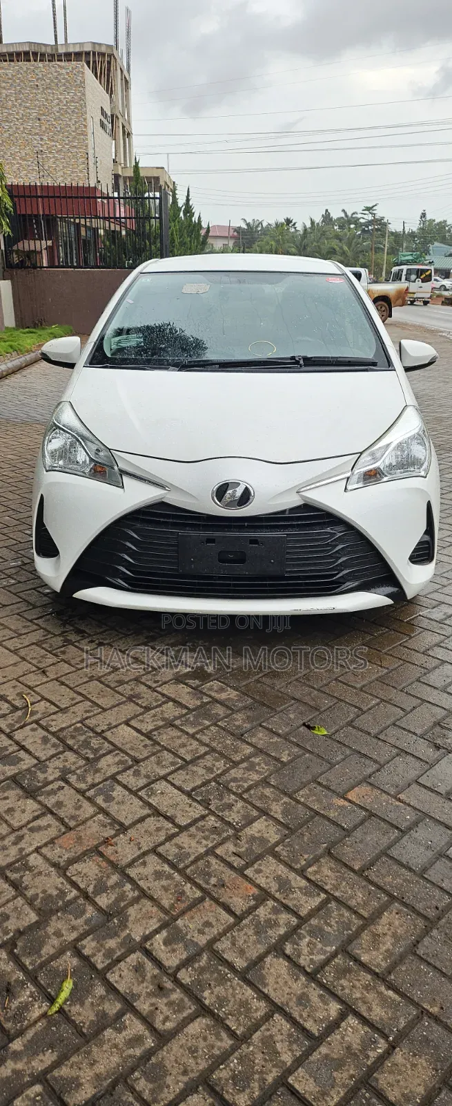 Toyota Vitz 2018 White