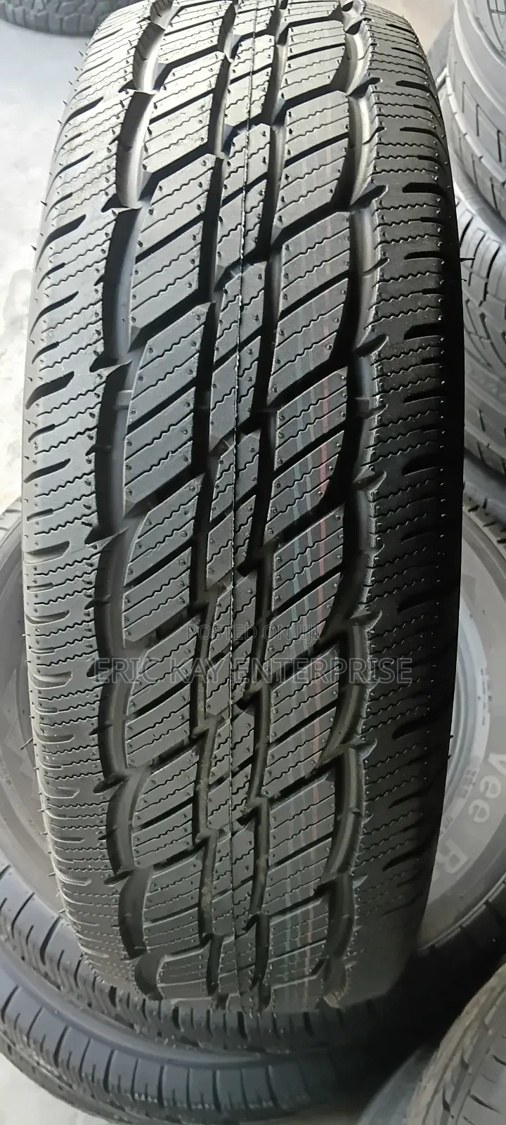 225 65 17 Tyres