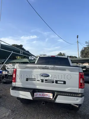 Ford F-150 XLT 2023 Silver