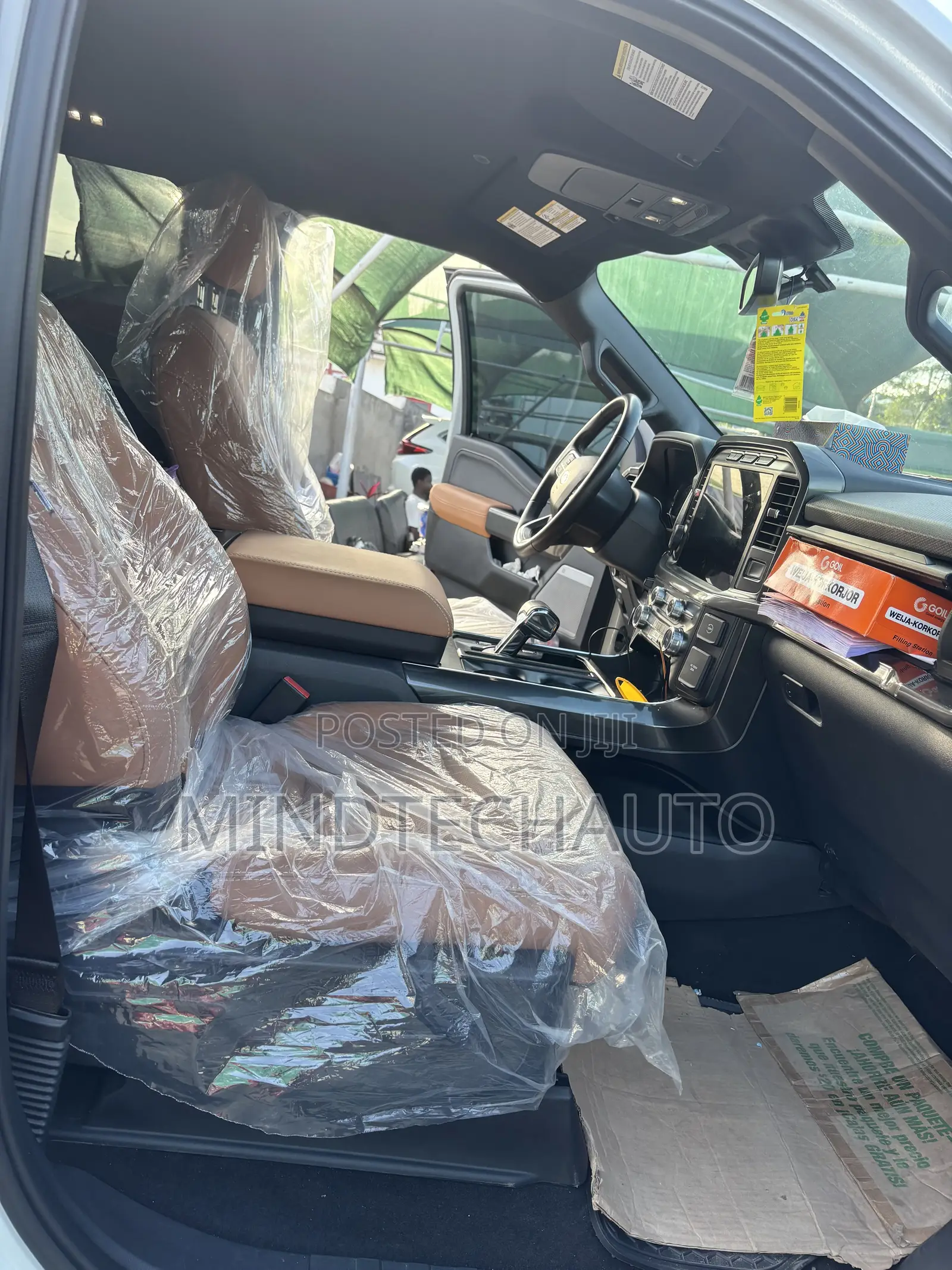 Ford F-150 XLT 2023 Silver