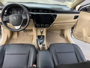 Toyota Corolla 2017 White