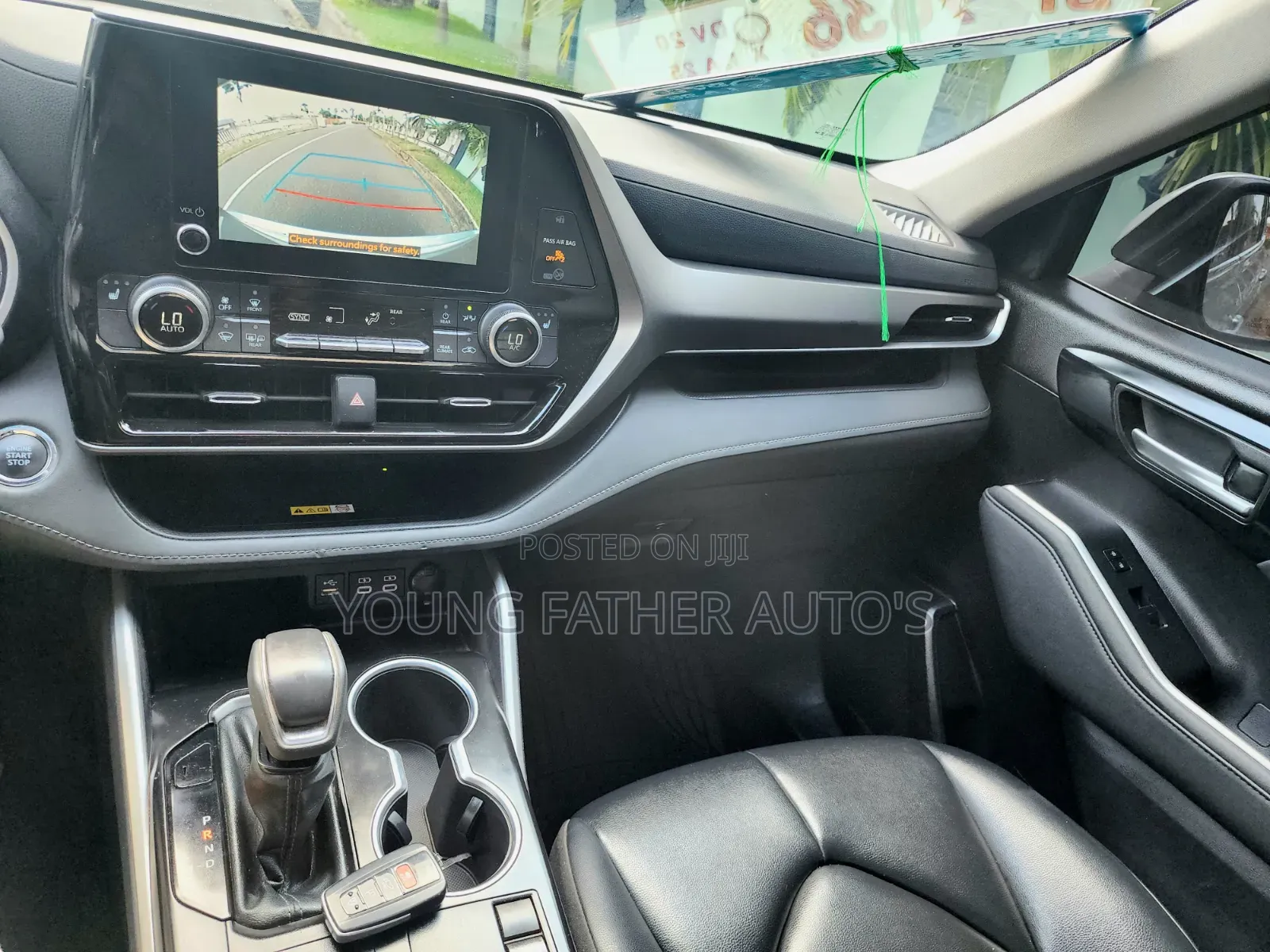 Toyota Highlander XLE AWD 2023 Gray