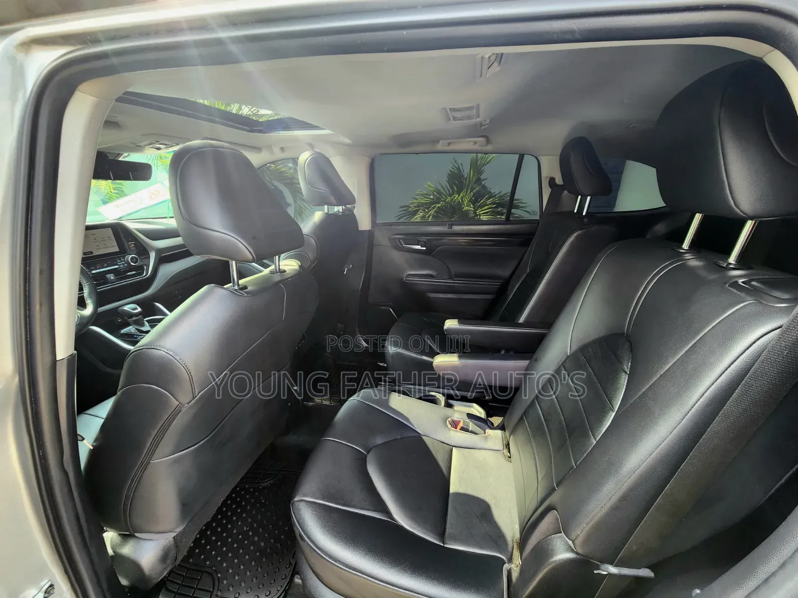 Toyota Highlander XLE AWD 2023 Gray