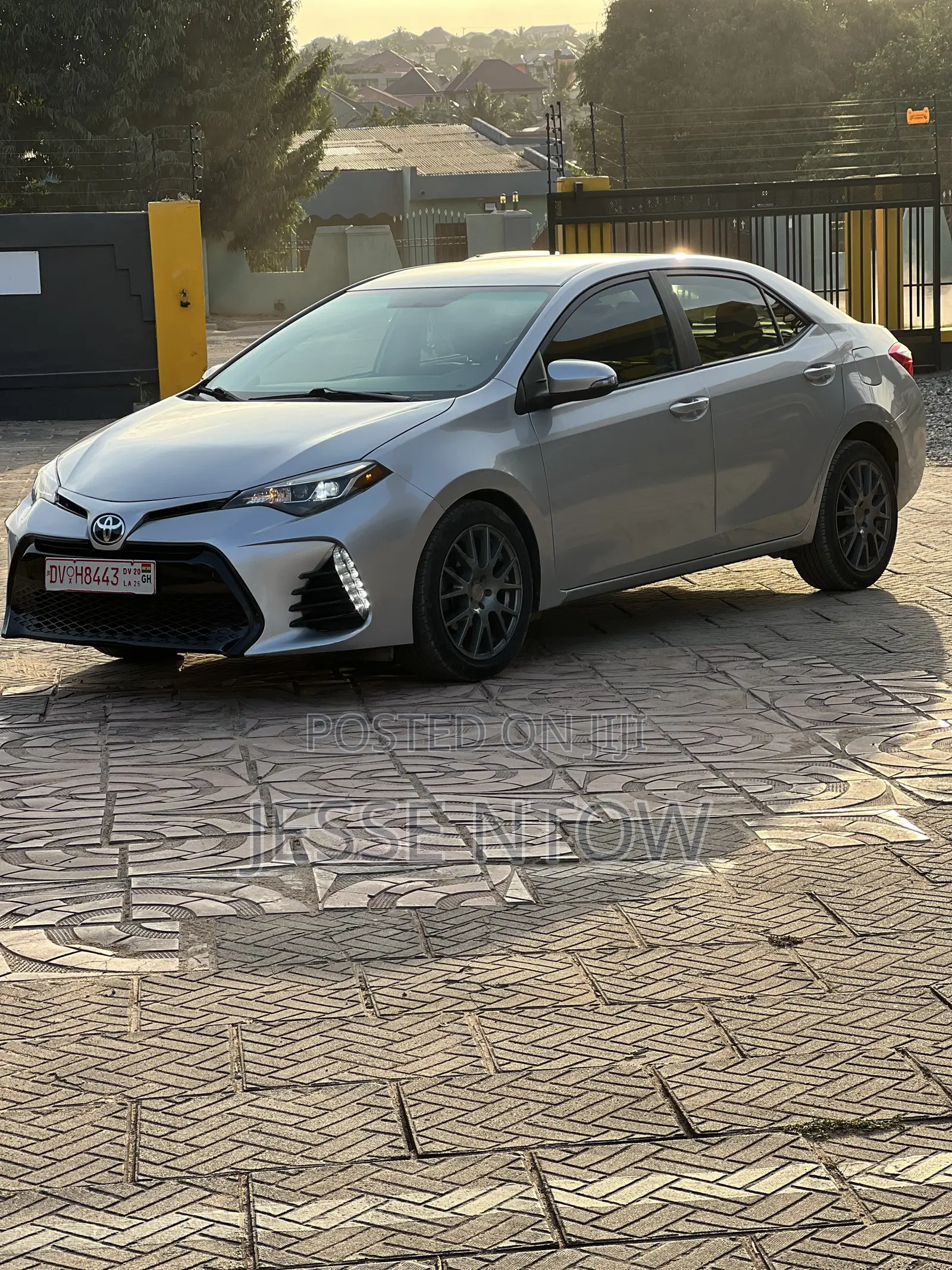 Toyota Corolla 2016 Silver