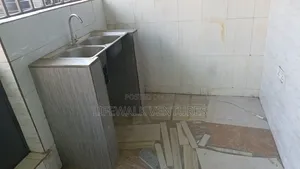 1bdrm Apartment in Madina Zongo for rent