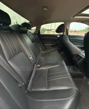 Honda Accord Sport (1.5L 4cyl Turbo CVT) 2019 White