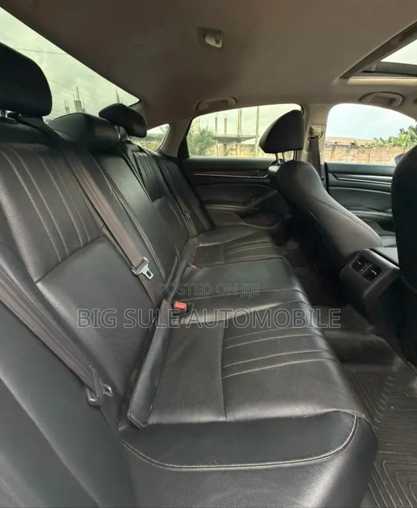 Honda Accord Sport (1.5L 4cyl Turbo CVT) 2019 White