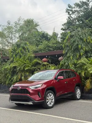 Toyota RAV4 XLE Premium 2022 Burgundy