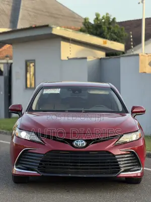 Toyota Camry LE 2021 Red