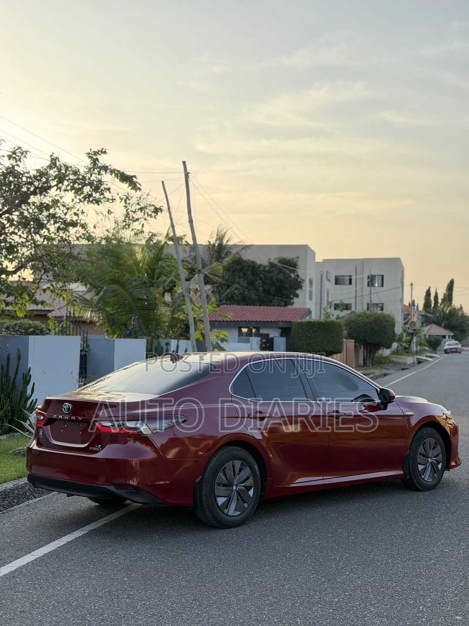 Toyota Camry LE 2021 Red