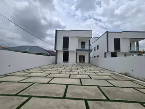 5bdrm House in Lakeside, East Legon for sale