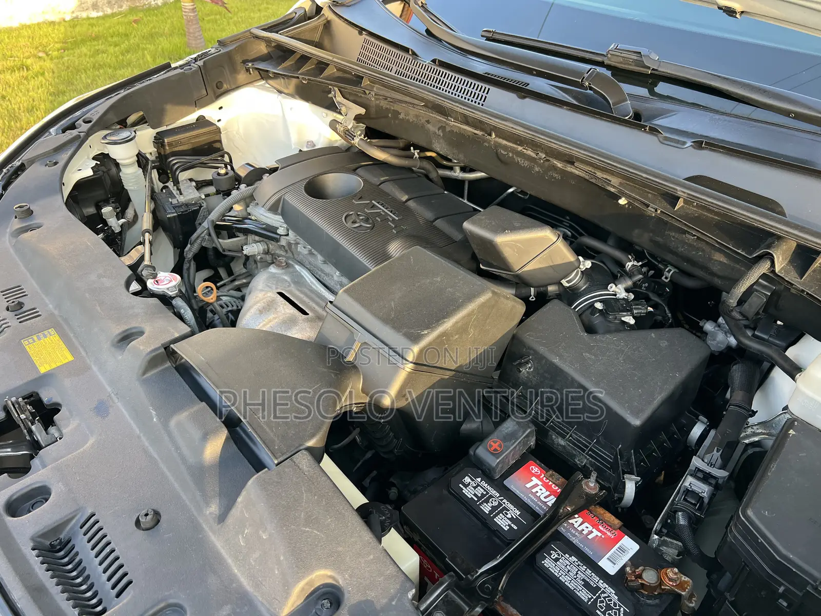 Toyota Highlander LE Plus 2019 White