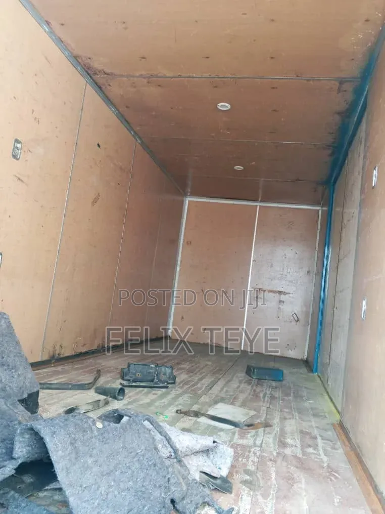 Hyundai 5 Ton Container 2015 Yellow