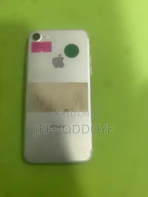 Apple iPhone 7 32 GB Silver