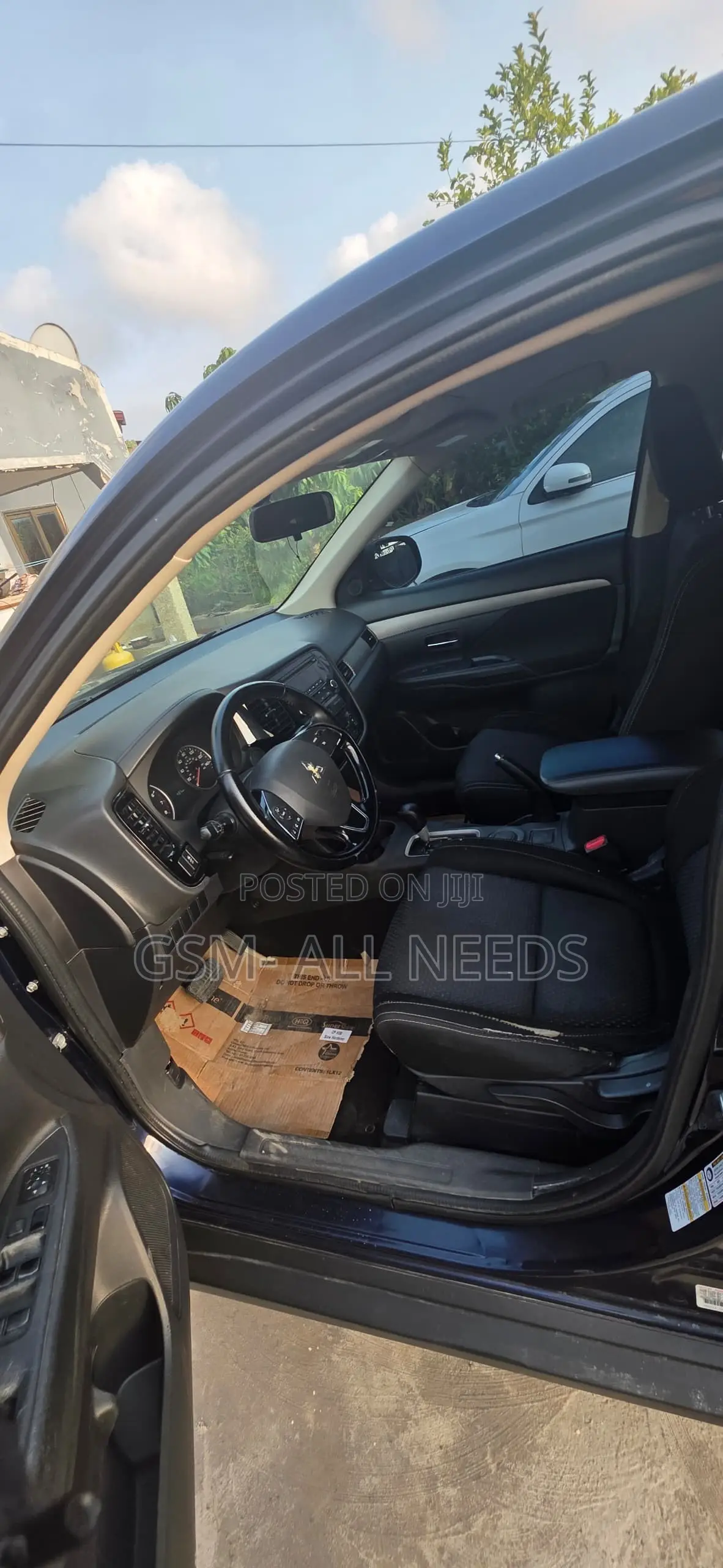 Mitsubishi Outlander 2016 Blue