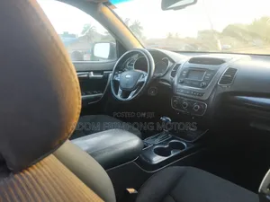 Kia Sorento 2014 Silver
