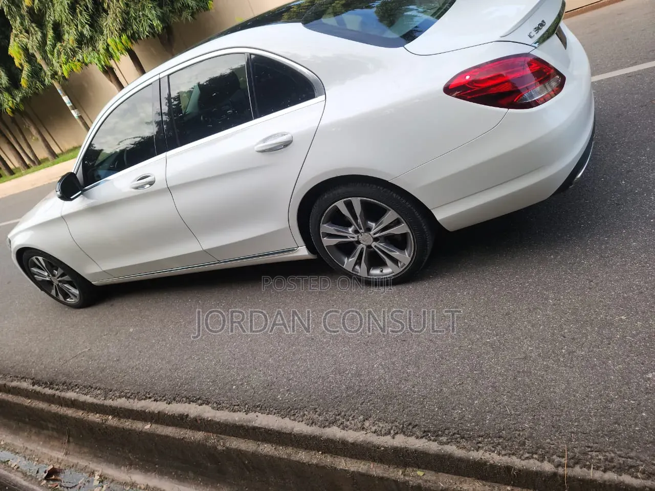 Mercedes-Benz C300 2017 White