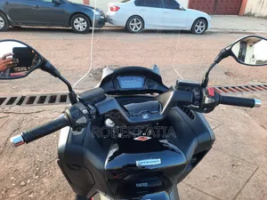 Honda 2020 Black
