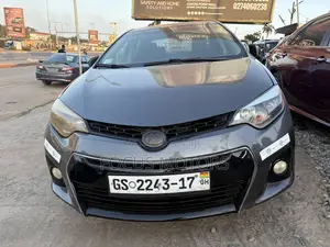 Toyota Corolla S 4dr Sedan (1.8L 4cyl CVT) 2016 Gray