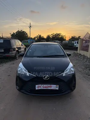 Toyota Vitz 2017 Black