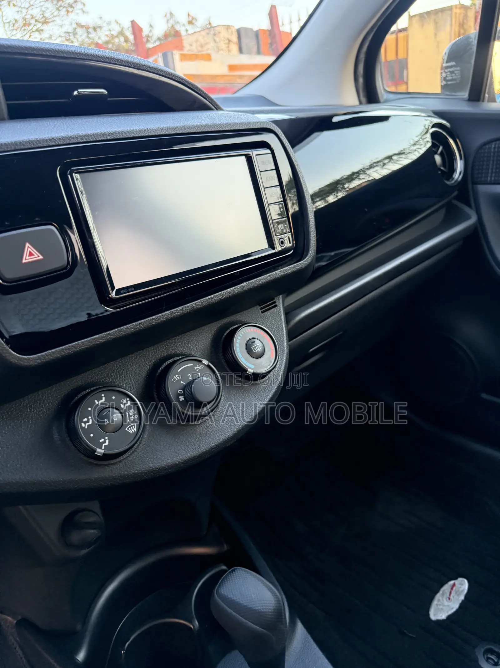 Toyota Vitz 2017 Black