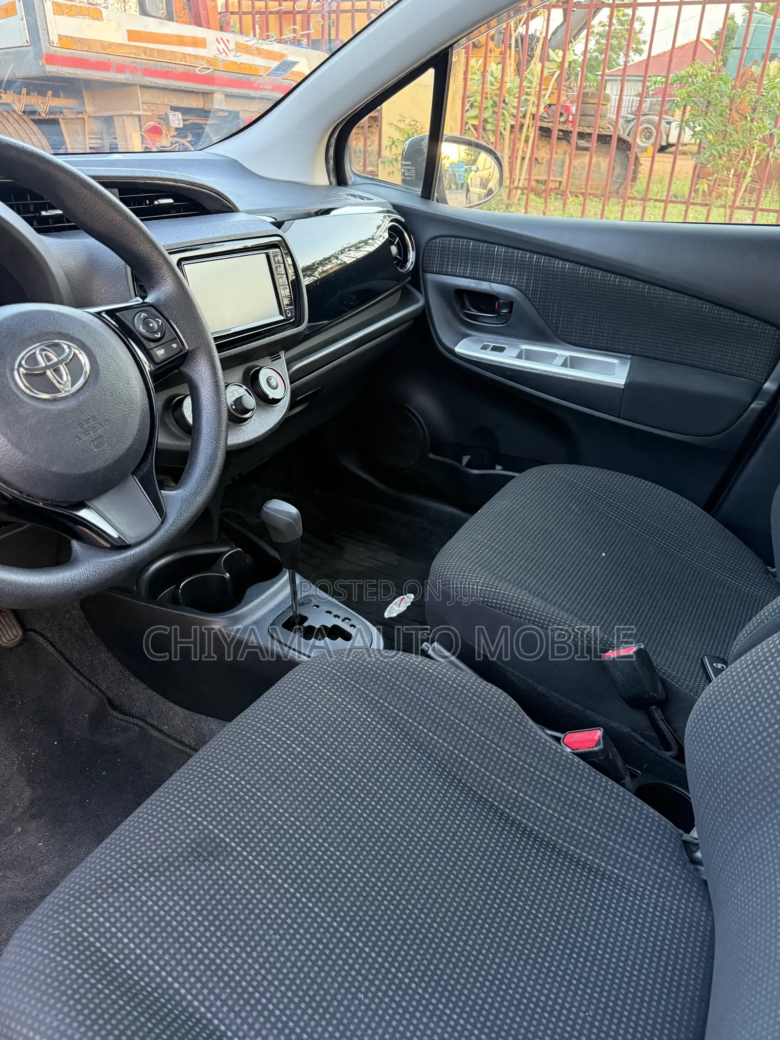 Toyota Vitz 2017 Black