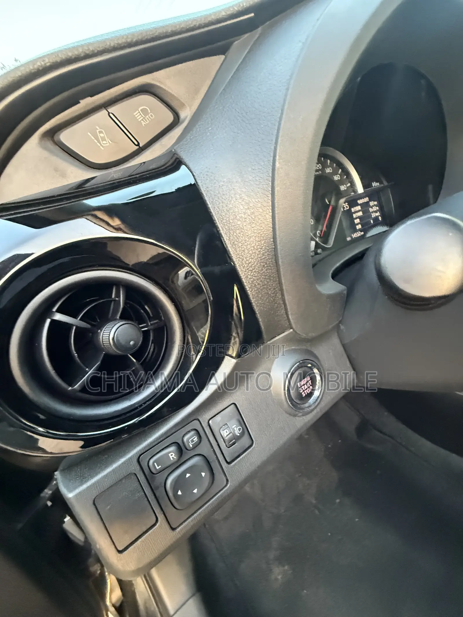 Toyota Vitz 2017 Black