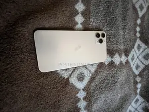 Apple iPhone 11 Pro Max 64 GB Gold
