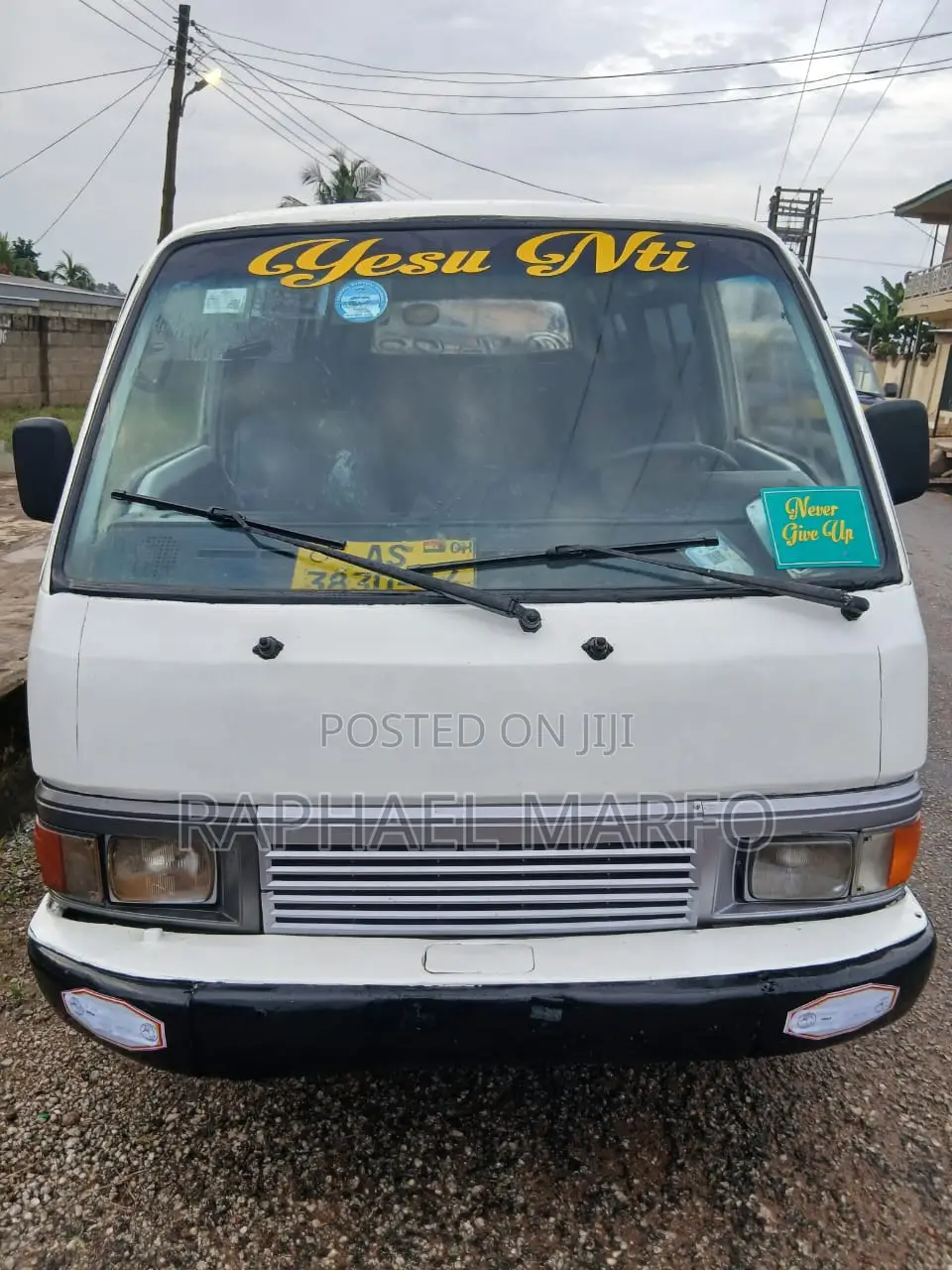 Nissan Caravan 2003 White