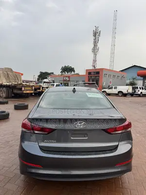 Hyundai Elantra 2018 Gray