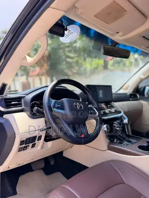 Toyota Land Cruiser 4.0 V6 GXR 2018 Black