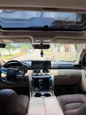 Toyota Land Cruiser 4.0 V6 GXR 2018 Black