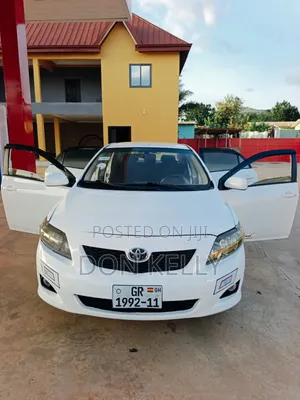 Toyota Corolla 2010 White