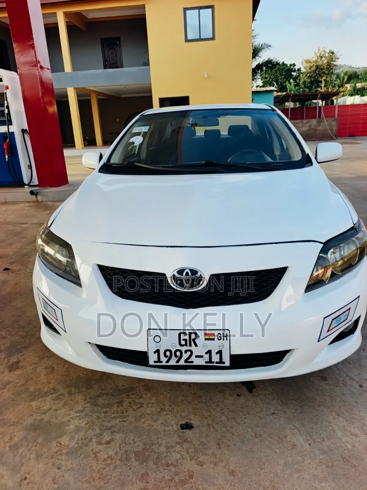 Toyota Corolla 2010 White