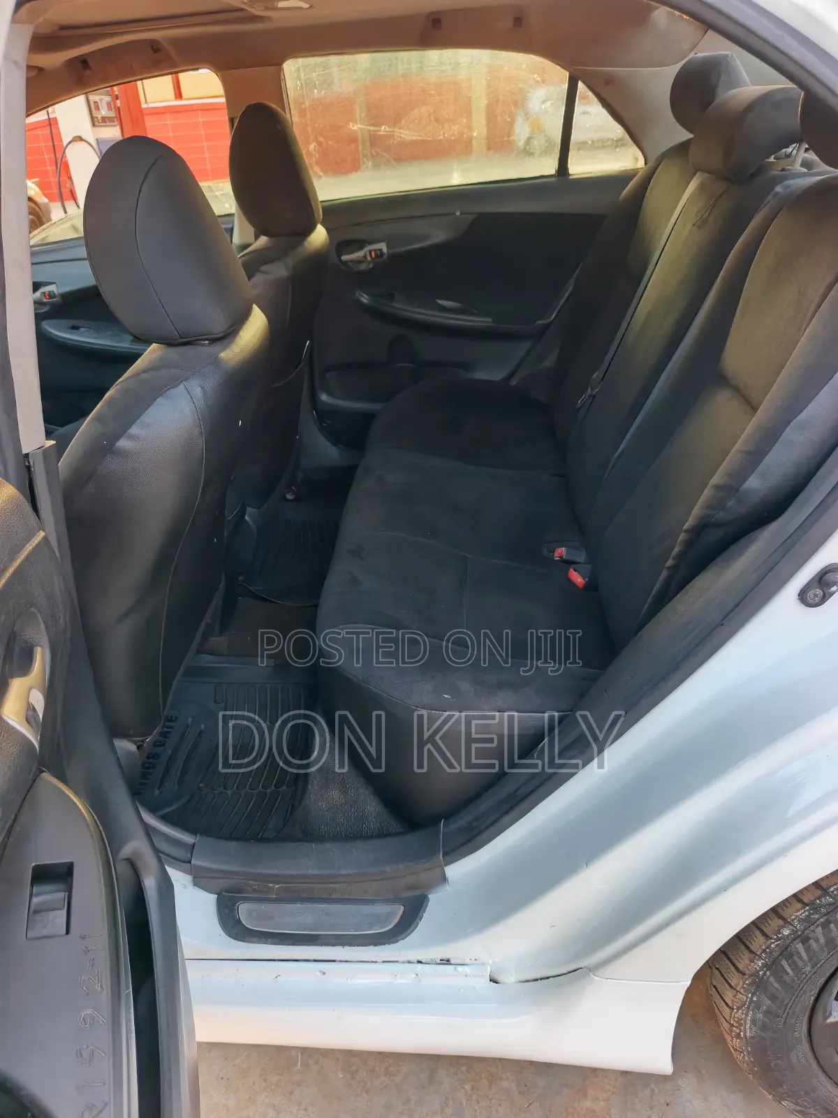 Toyota Corolla 2010 White