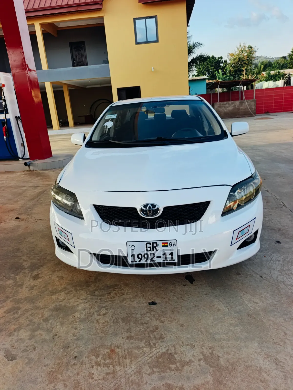 Toyota Corolla 2010 White