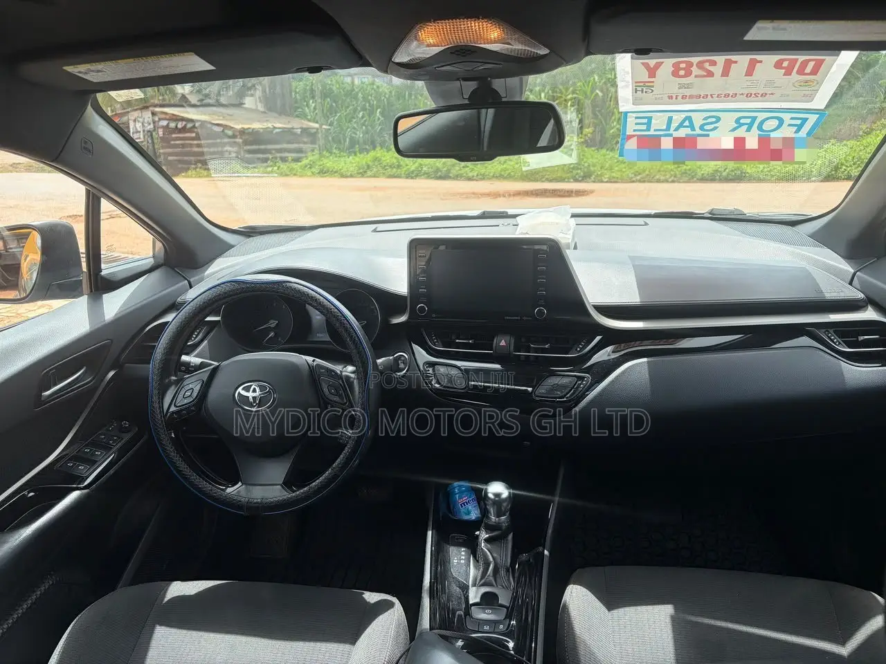 Toyota C-HR LE FWD 2019 Silver