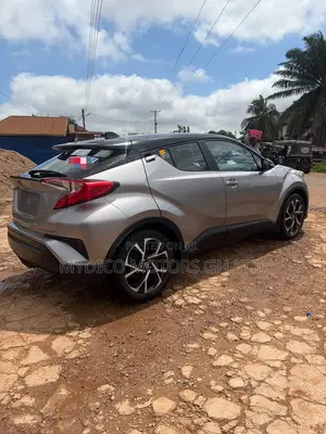 Toyota C-HR LE FWD 2019 Silver