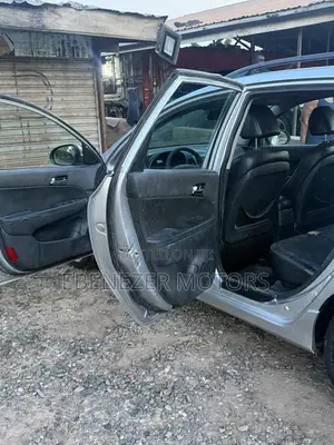 Hyundai i30 1.6 2008 Silver